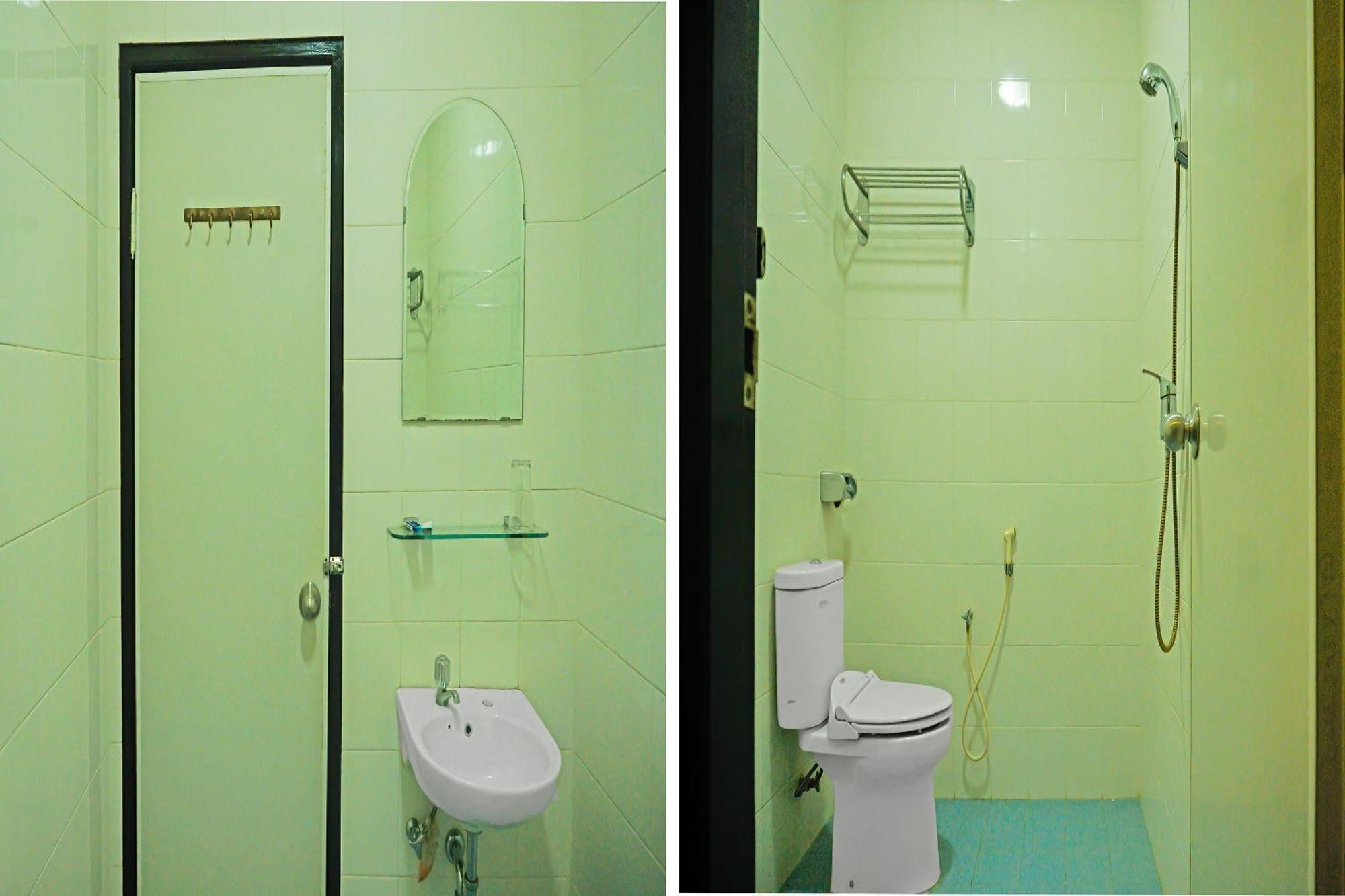 Super Oyo Collection O 92690 Hotel Limas Palembang Dış mekan fotoğraf