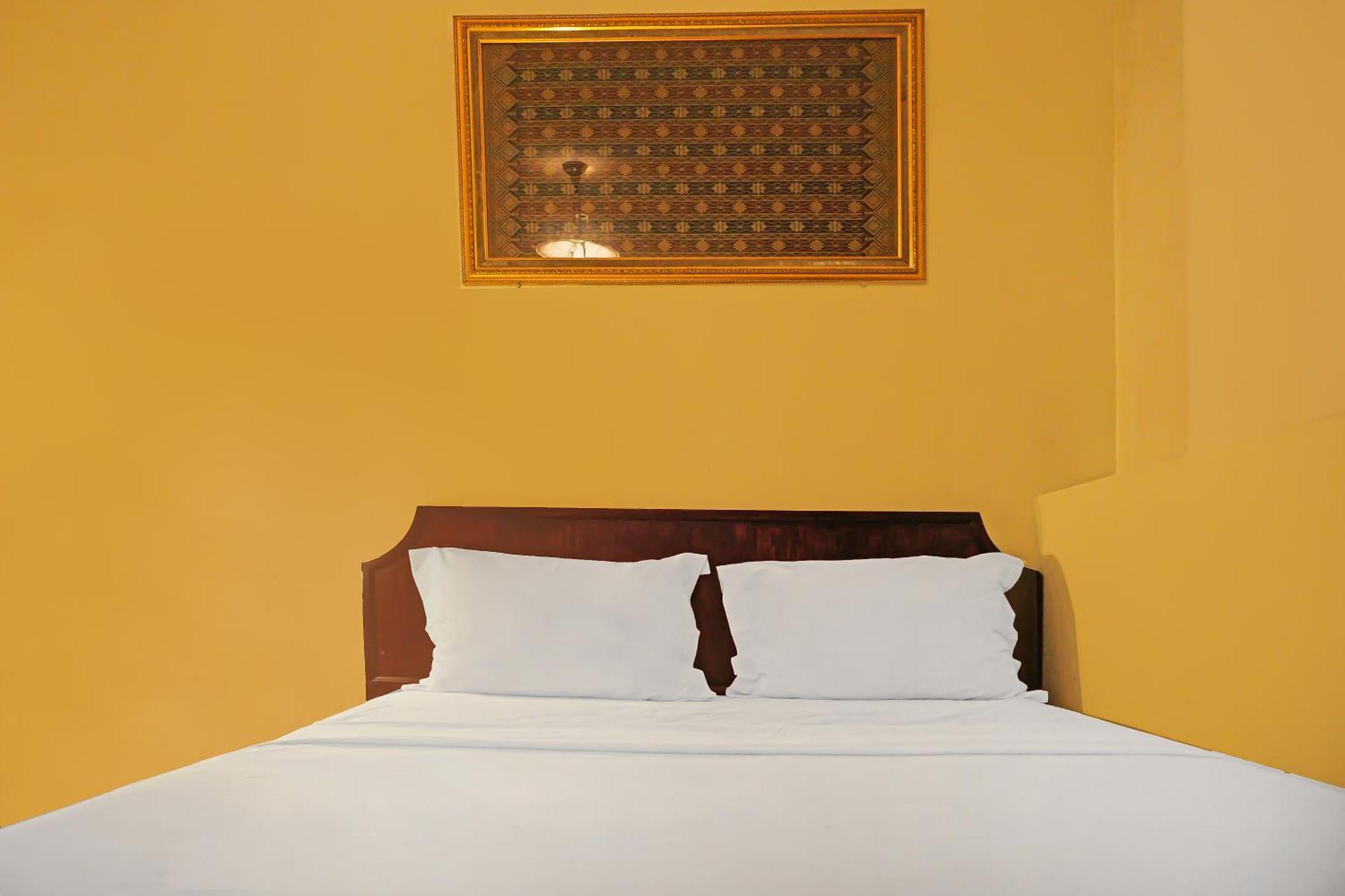 Super Oyo Collection O 92690 Hotel Limas Palembang Dış mekan fotoğraf