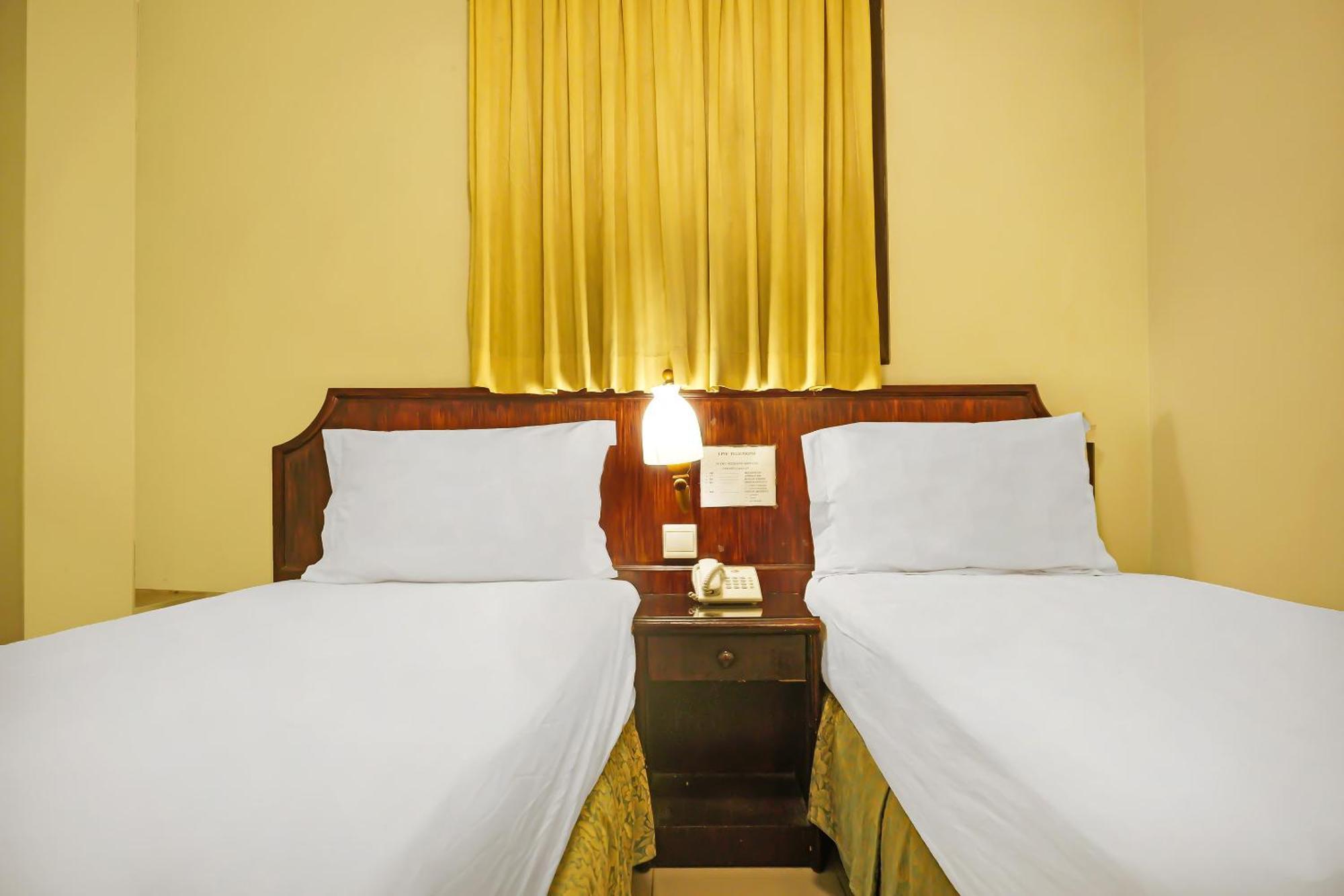 Super Oyo Collection O 92690 Hotel Limas Palembang Dış mekan fotoğraf